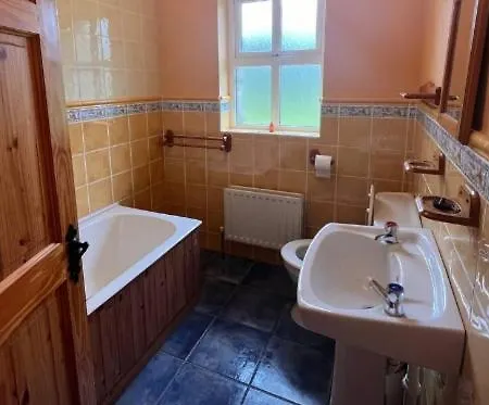 Connemara Country Cottage, *